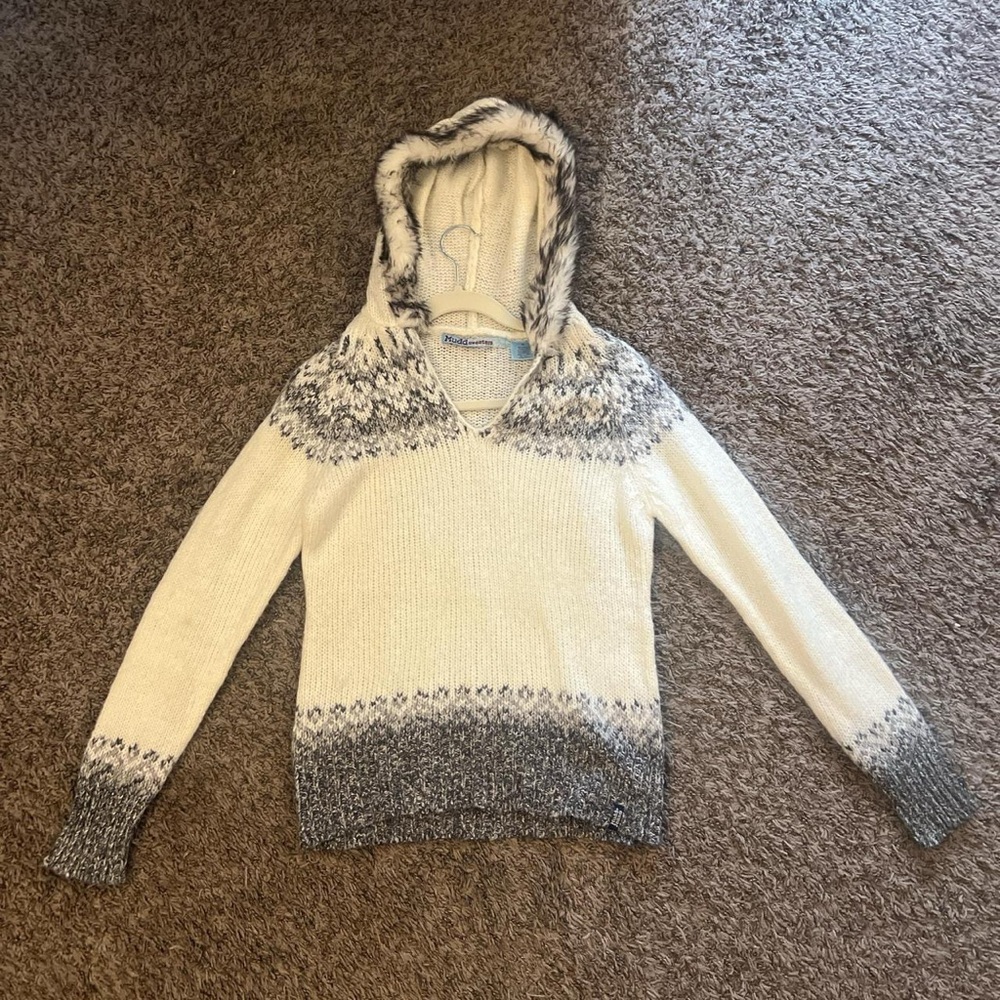Mudd White and Gray V-Neck Sweater with Hood